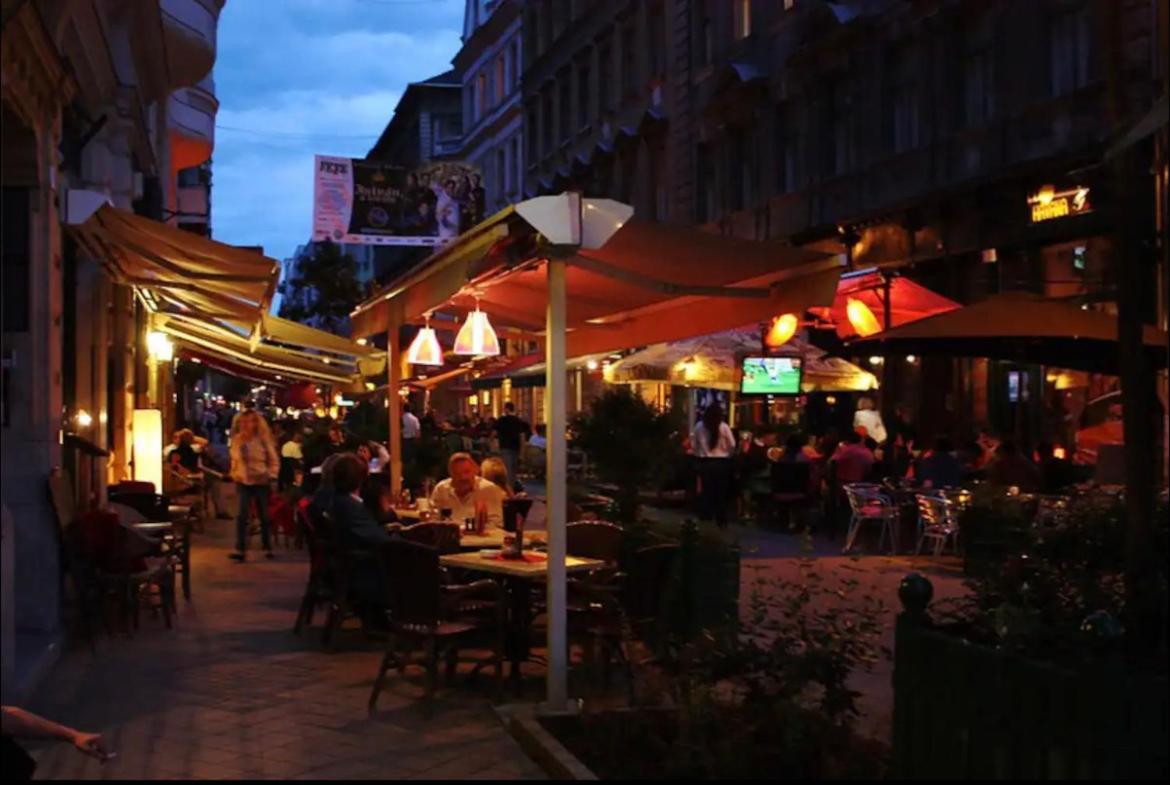 Charming In The Heart Of Budapešť
